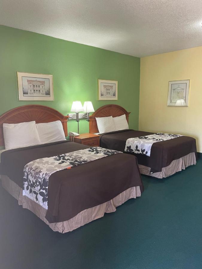 Relax Inn Dilley Екстериор снимка